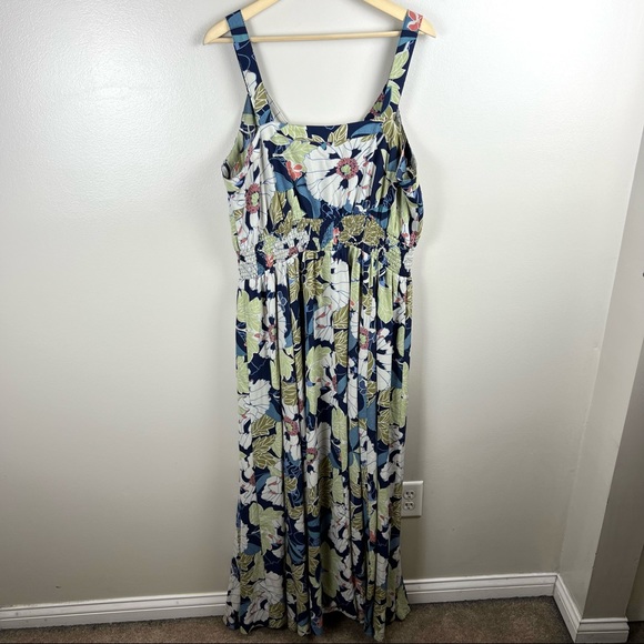City Chic Button Front Floral Maxi Dress Size Large (20) Front Slit Sleeveless - Picture 2 of 10